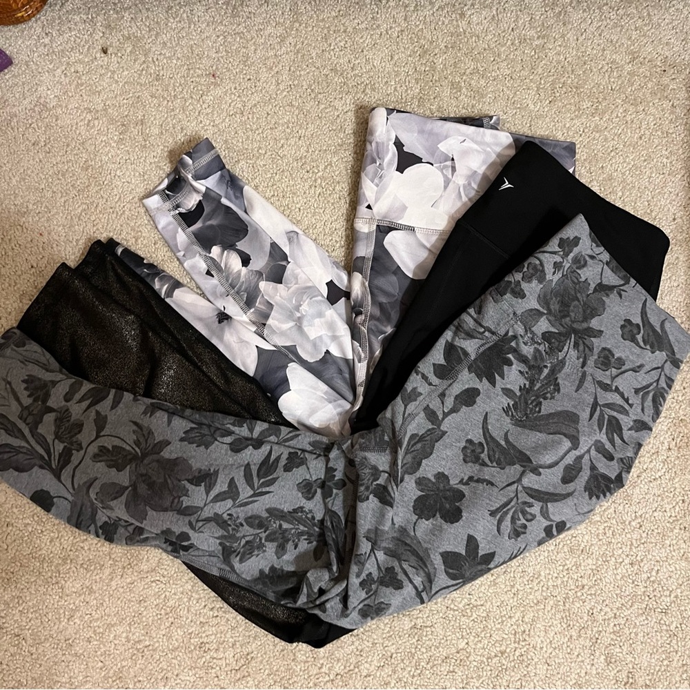 3 pairs of old navy leggings